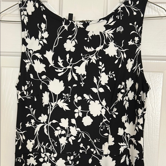 Talbots Black and White Flower Pattern Sleeveless Midi SundressSz M - Picture 2 of 11